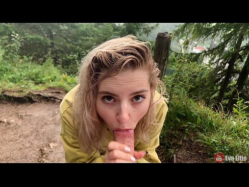 ❤️ Meisie sluk cum na 'n openbare blowjob - Eva Elfi ❤️❌ Harde pornografie by ons ❌❤